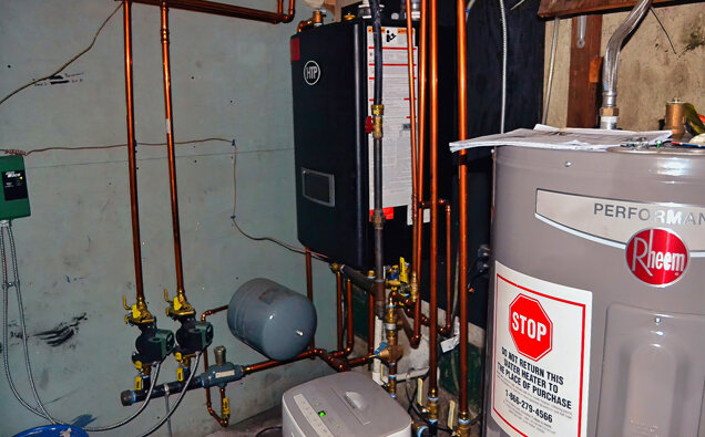 https://gweluphotwater.com.au/uploads/2025/06/electric-hot-water-system-58729.jpg