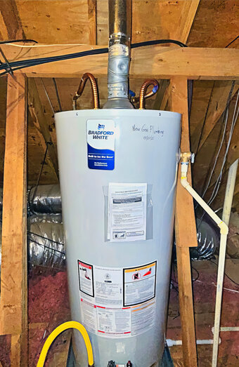 https://gweluphotwater.com.au/uploads/2025/06/electric-hot-water-system-90253.jpg