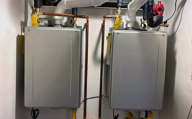 https://gweluphotwater.com.au/uploads/2025/06/hot-water-servicing-14817.jpg