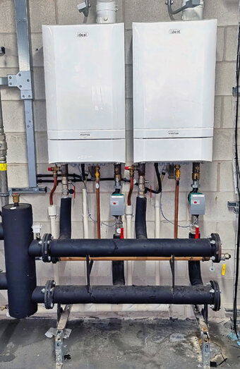 https://gweluphotwater.com.au/uploads/2025/06/instant-hot-water-systems-75549.jpg